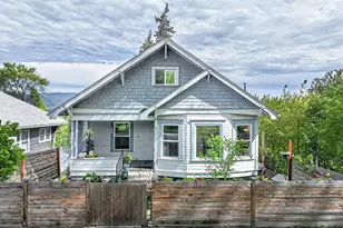 411 E 8th St, The Dalles, OR 97058 - Photo 1