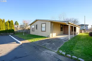 301 E Columbia Dr, Newberg, OR 97132 - Photo 1