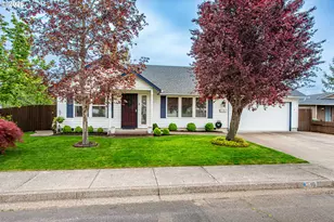 10 Davis Pl, Cottage Grove, OR 97424 - Photo 1