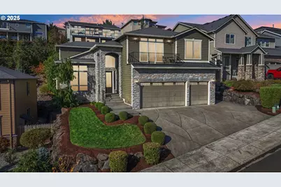 795 W X St, Washougal, WA 98671 - Photo 1