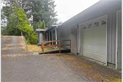 1395 Ingersoll St, Coos Bay, OR 97420 - Photo 1