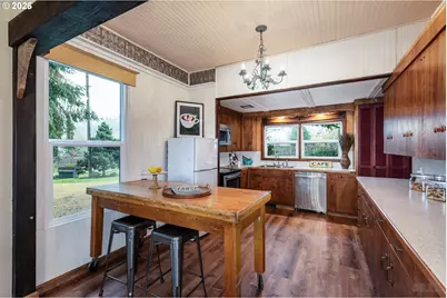 34697 Pittsburg Rd, Saint Helens, OR 97051 - Photo 8