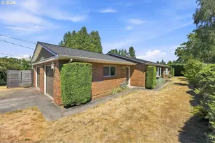 880 NW Florence Ave, Gresham, OR 97030 - Photo 1