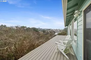1801 NW Dolphin Ln, Waldport, OR 97394 - Photo 1