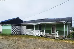901 Garibaldi Ave, Garibaldi, OR 97118 - Photo 1