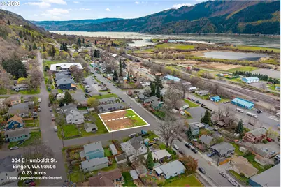 304 E Humboldt St, Bingen, WA 98605 - Photo 1