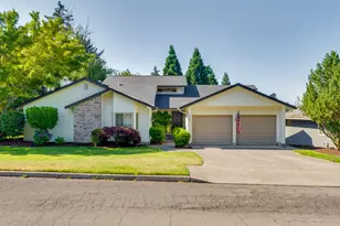 525 NE 125th Cir, Vancouver, WA 98685 - Photo 1