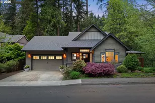 35825 Chinook St, Sandy, OR 97055 - Photo 1