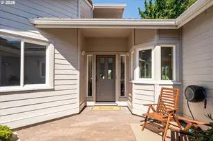 370 Magnolia Dr, Creswell, OR 97426 - Photo 1