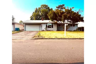 17821 SE Kelly St, Portland, OR 97236 - Photo 1