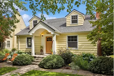 4305 SE Ash St, Portland, OR 97215 - Photo 1