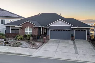 430 N Y St, Washougal, WA 98671 - Photo 1