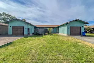 1895 Green Ave, Roseburg, OR 97471 - Photo 1