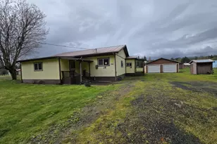 563 Shanklin Rd, Onalaska, WA 98570 - Photo 1