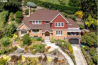 4243 NE Wistaria Dr, Portland, OR 97213 - Photo 1