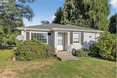 2207 36th Ave, Longview, WA 98632 - Photo 1