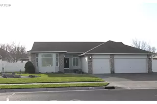 1144 E Main St, Hermiston, OR 97838 - Photo 1