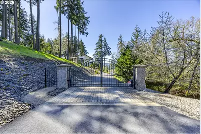4048 Eagle View Dr, Eugene, OR 97405 - Photo 1