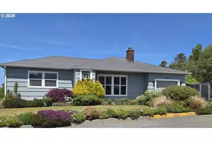 94183 8th St, Gold Beach, OR 97444 - Photo 1