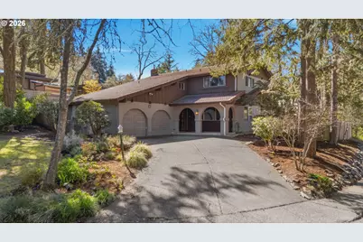 320 Dellwood Dr, Eugene, OR 97405 - Photo 1