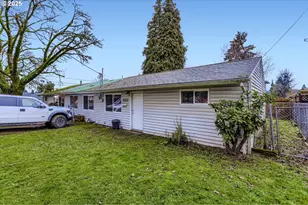 810 Yale Ave, Gladstone, OR 97027 - Photo 1