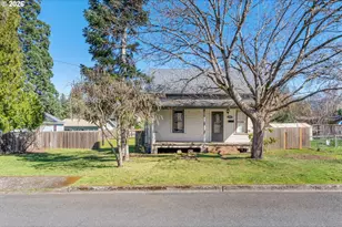 1011 5th St, Hood River, OR 97031 - Photo 1
