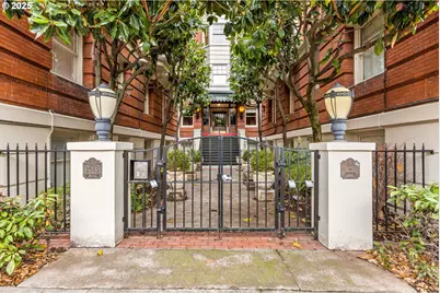 2083 NW Johnson St #52, Portland, OR 97209 - Photo 1