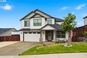 618 E Tanoak Ave, La Center, WA 98629 - Photo 1