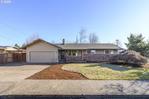 1736 NE Hembree St, McMinnville, OR 97128 - Photo 1