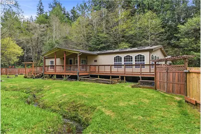 925 E 3rd St, Coquille, OR 97423 - Photo 1