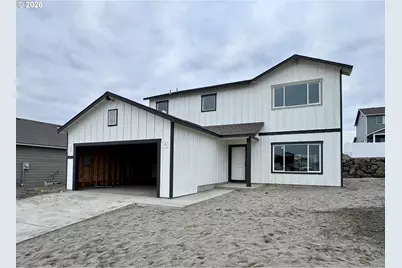 879 NE Laurel Springs Dr, Hermiston, OR 97838 - Photo 1