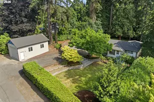 1022 SE Dogwood Ln, Milwaukie, OR 97267 - Photo 1