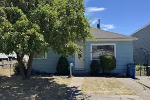 208 E Main St, Goldendale, WA 98620 - Photo 1