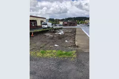 402 SE Main St, Estacada, OR 97023 - Photo 1