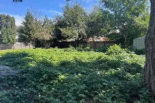 8162 N Druid Ave, Portland, OR 97203 - Photo 1