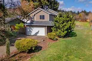 400 SW 3rd St, Dundee, OR 97115 - Photo 1