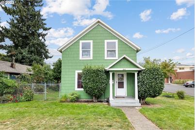 500 W McLoughlin Blvd, Vancouver, WA 98660 - Photo 1