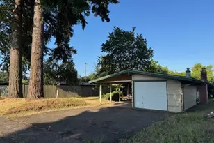 1038 President St, Eugene, OR 97401 - Photo 1