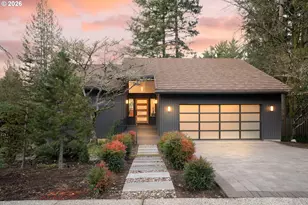 10002 SW Balmer Cir, Portland, OR 97219 - Photo 1