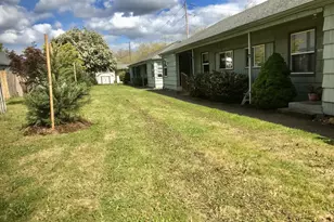 2560 SE 136th Ave, Portland, OR 97236 - Photo 1