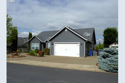 1799 Culver Loop, Sutherlin, OR 97479 - Photo 1