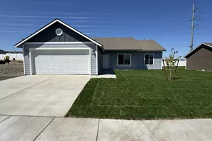 2806 Curlew St, Umatilla, OR 97882 - Photo 1