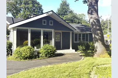 4884 Lamont Way, Lake Oswego, OR 97035 - Photo 1