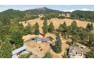 373 Grandview St, Glide, OR 97443 - Photo 1