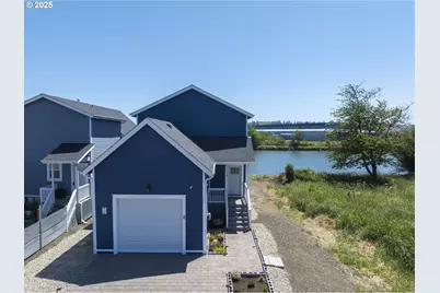 345 Island Ln, Raymond, WA 98577 - Photo 1