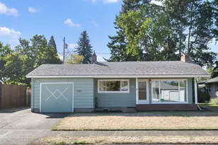 11908 NE Knott St, Portland, OR 97220 - Photo 1