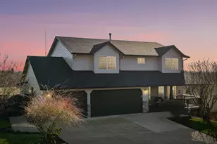 1617 NE 1st St, Battle Ground, WA 98604 - Photo 1