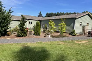 87065 Thoms Rd, Veneta, OR 97487 - Photo 1