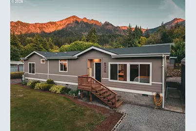 840 SE Mountain View Dr, Cascade Locks, OR 97014 - Photo 1