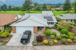 10115 SW Century Oak Dr, Portland, OR 97224 - Photo 1